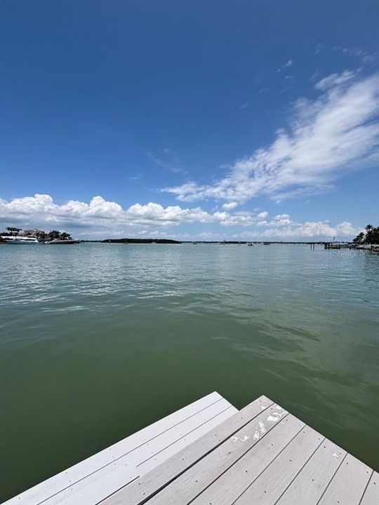 For Sale: $889,000 (4 beds, 2 baths, 2323 Square Feet)