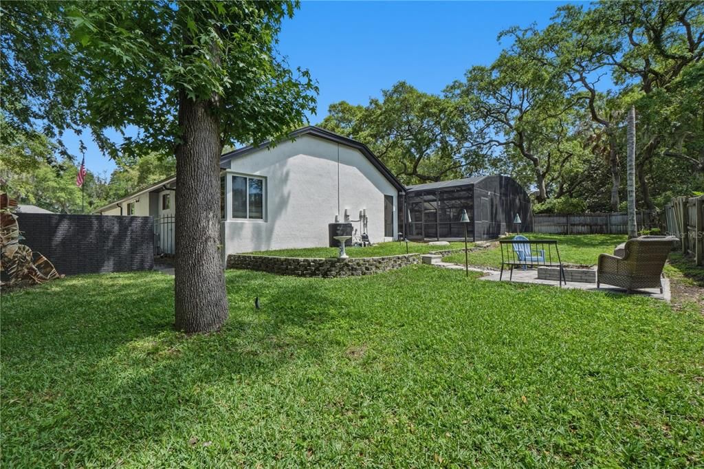 Activo con contrato: $849,900 (5 camas, 4 baños, 2832 Pies cuadrados)