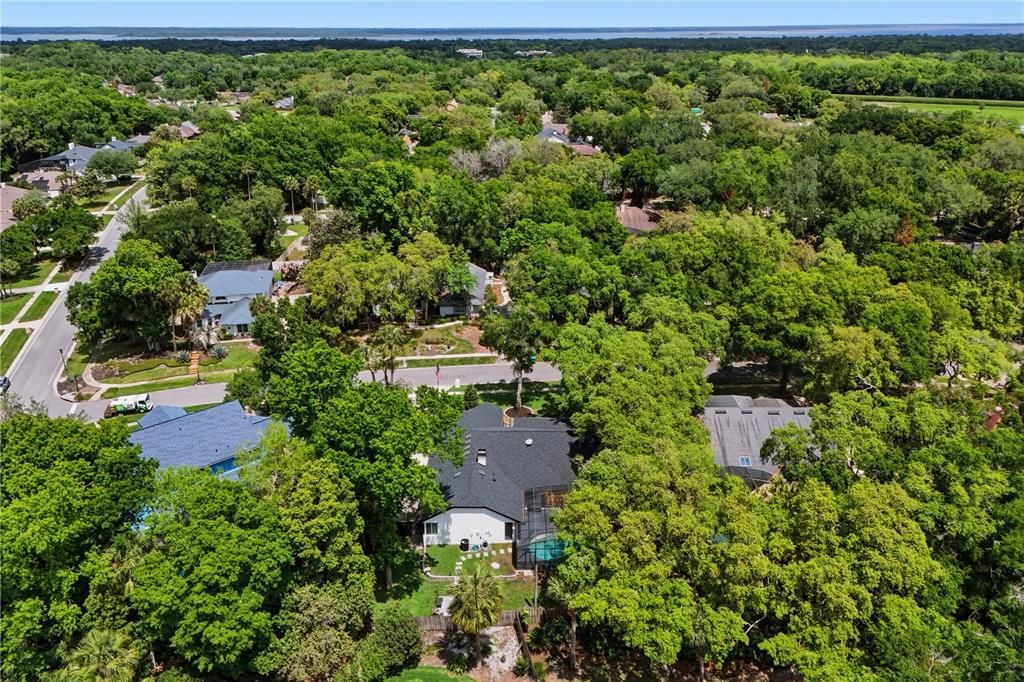 Activo con contrato: $849,900 (5 camas, 4 baños, 2832 Pies cuadrados)