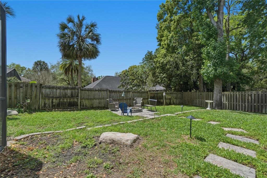 Activo con contrato: $849,900 (5 camas, 4 baños, 2832 Pies cuadrados)