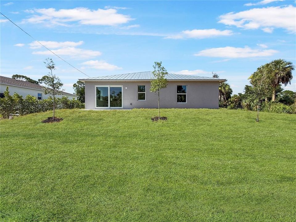 Activo con contrato: $308,500 (3 camas, 2 baños, 1399 Pies cuadrados)