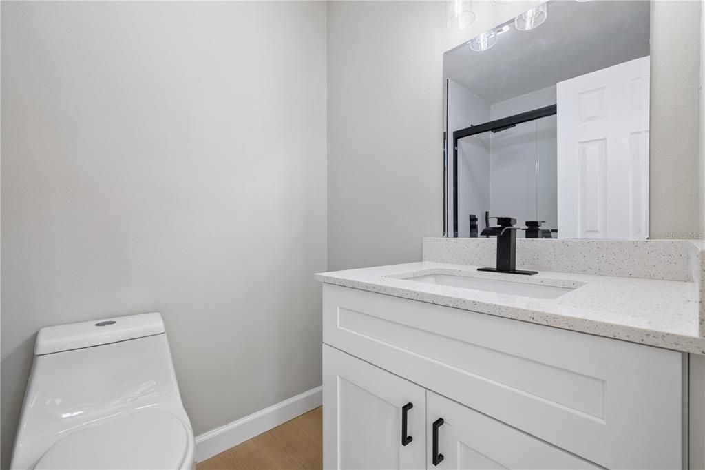 Active With Contract: $285,000 (2 beds, 2 baths, 1222 Square Feet)