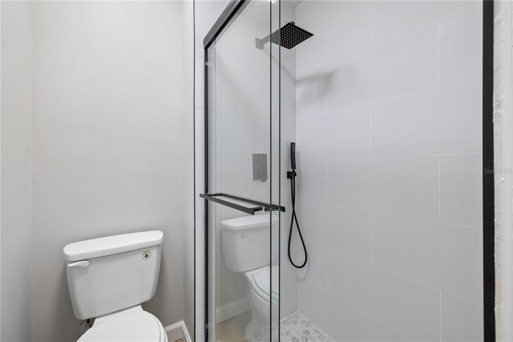 Active With Contract: $285,000 (2 beds, 2 baths, 1222 Square Feet)