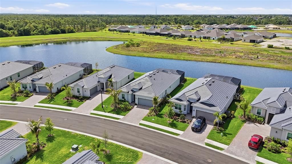 Activo con contrato: $569,000 (3 camas, 3 baños, 2242 Pies cuadrados)
