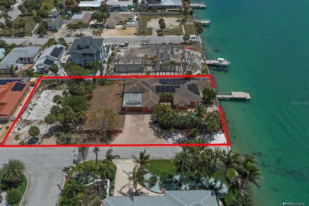 For Sale: $2,795,000 (4 beds, 3 baths, 2917 Square Feet)