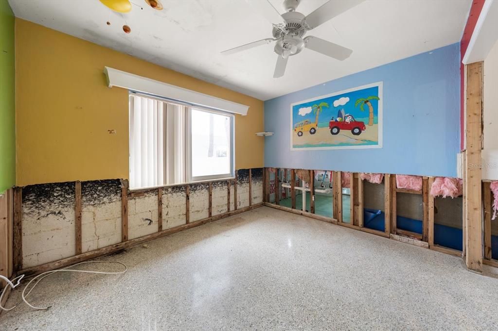 For Sale: $2,795,000 (4 beds, 3 baths, 2917 Square Feet)