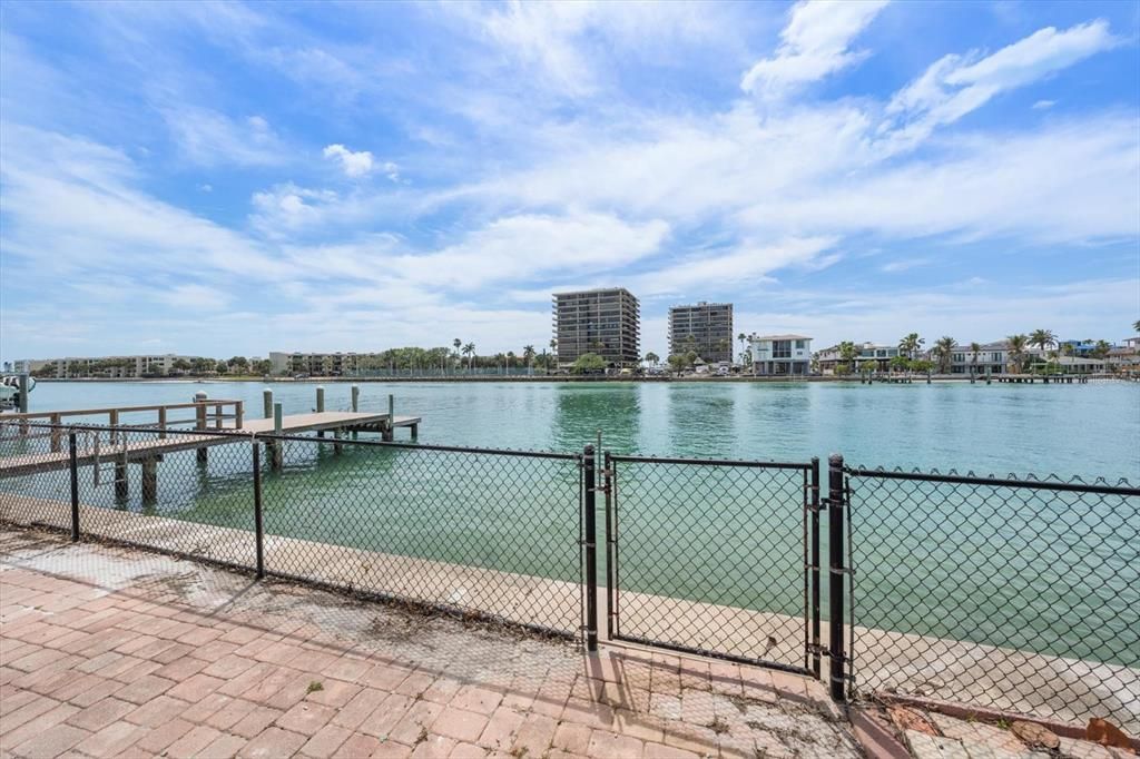 For Sale: $2,795,000 (4 beds, 3 baths, 2917 Square Feet)