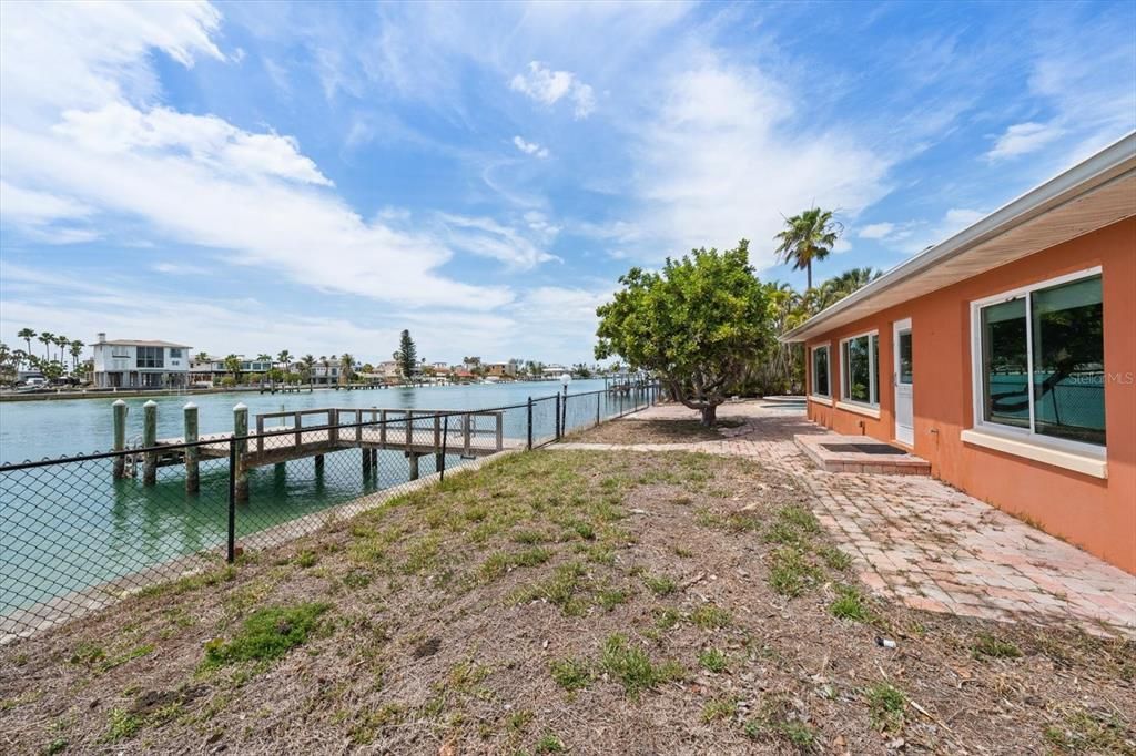 For Sale: $2,795,000 (4 beds, 3 baths, 2917 Square Feet)