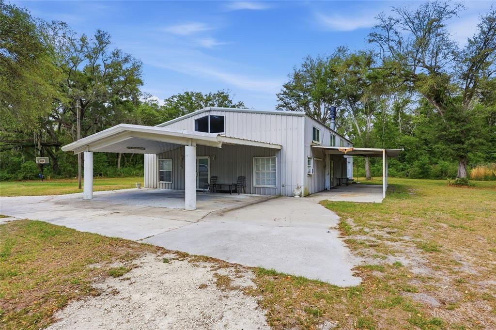 For Sale: $3,000,000 (6 beds, 3 baths, 3000 Square Feet)
