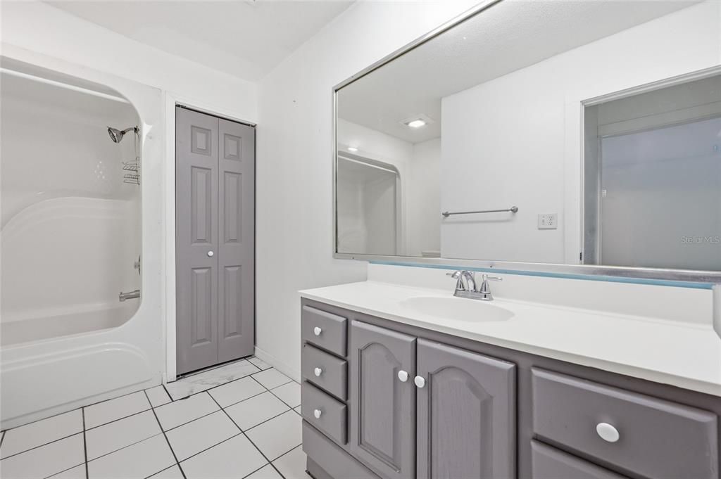 For Sale: $3,000,000 (6 beds, 3 baths, 3000 Square Feet)