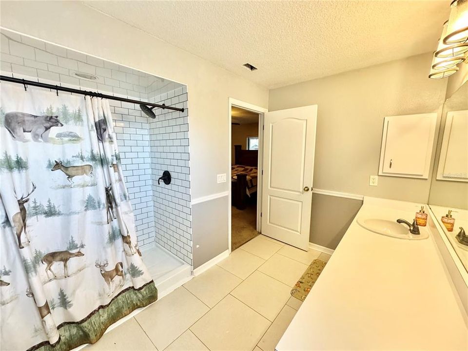 Activo con contrato: $289,900 (3 camas, 2 baños, 1448 Pies cuadrados)