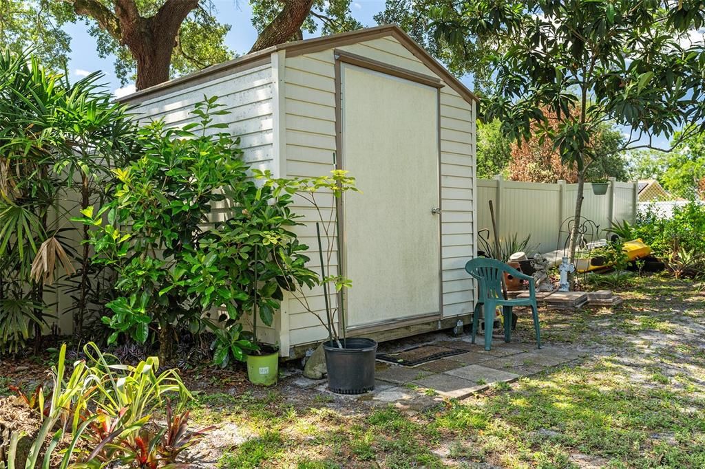 Active With Contract: $355,000 (3 beds, 2 baths, 1534 Square Feet)