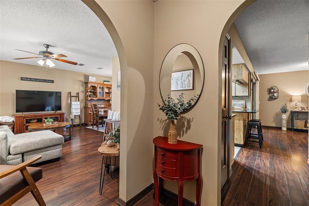 Active With Contract: $355,000 (3 beds, 2 baths, 1534 Square Feet)