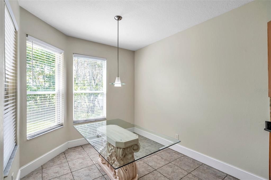 Active With Contract: $2,500 (3 beds, 2 baths, 1862 Square Feet)
