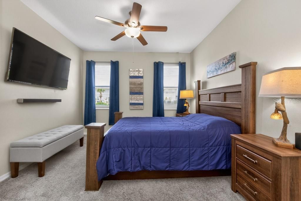 For Sale: $439,900 (4 beds, 2 baths, 1844 Square Feet)