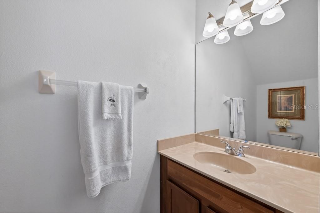 For Sale: $439,900 (4 beds, 2 baths, 1844 Square Feet)