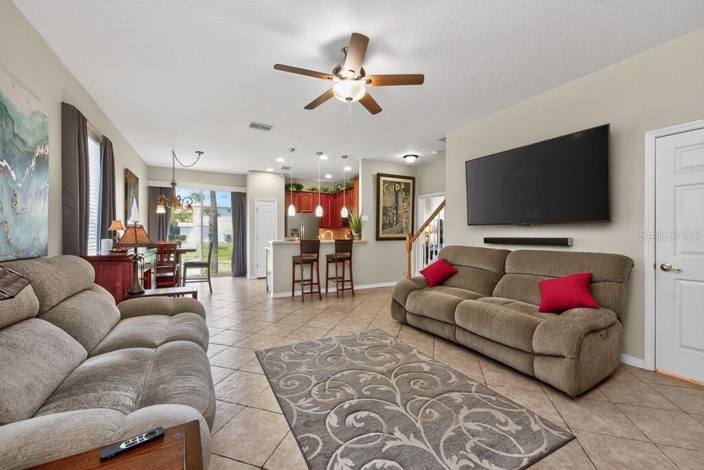 For Sale: $439,900 (4 beds, 2 baths, 1844 Square Feet)