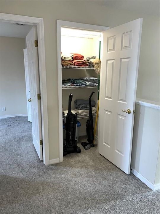 For Sale: $439,900 (4 beds, 2 baths, 1844 Square Feet)