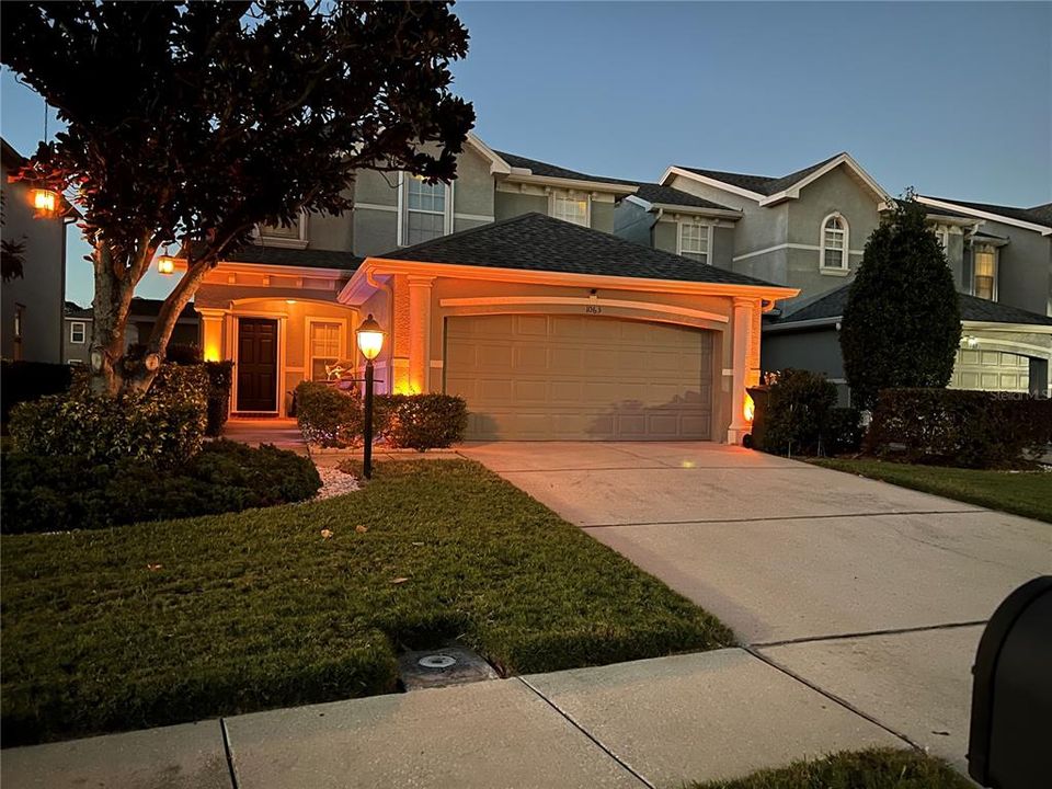 For Sale: $439,900 (4 beds, 2 baths, 1844 Square Feet)