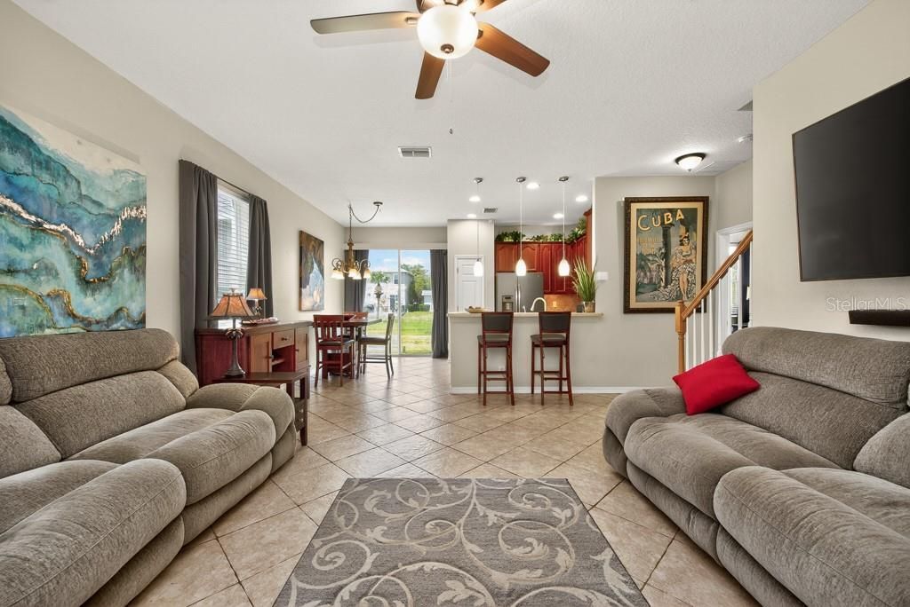 For Sale: $439,900 (4 beds, 2 baths, 1844 Square Feet)