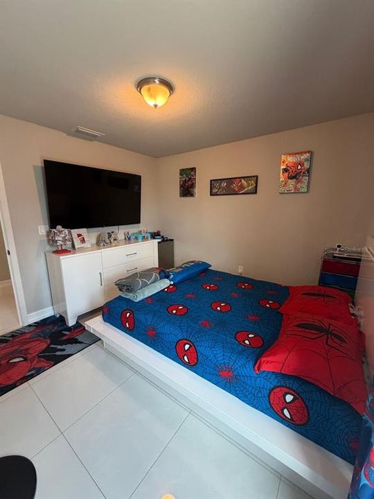 На продажу: $449,900 (4 спален, 2 ванн, 1793 Квадратных фут)