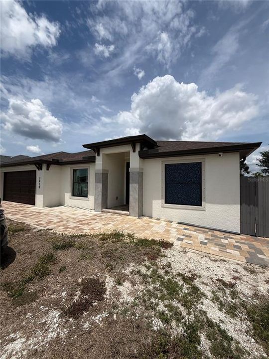 На продажу: $449,900 (4 спален, 2 ванн, 1793 Квадратных фут)