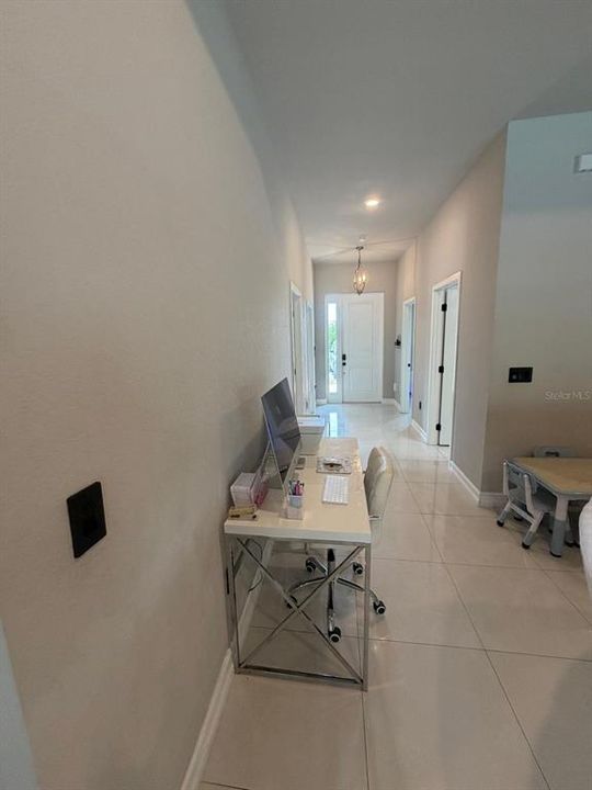 На продажу: $449,900 (4 спален, 2 ванн, 1793 Квадратных фут)