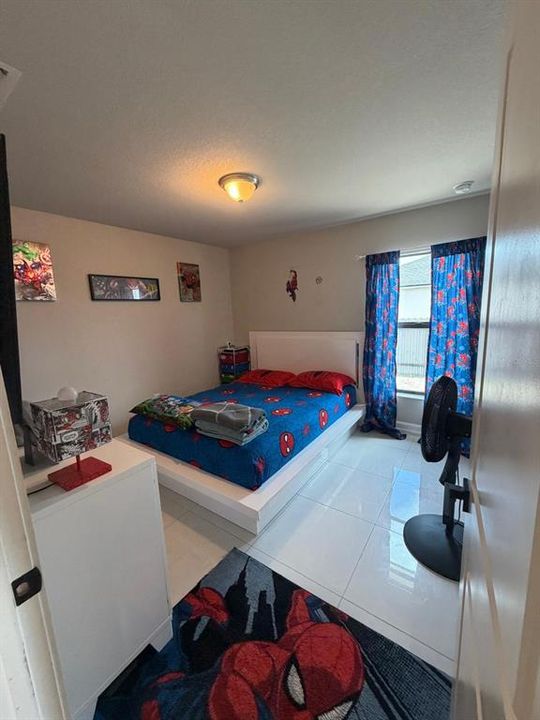 На продажу: $449,900 (4 спален, 2 ванн, 1793 Квадратных фут)