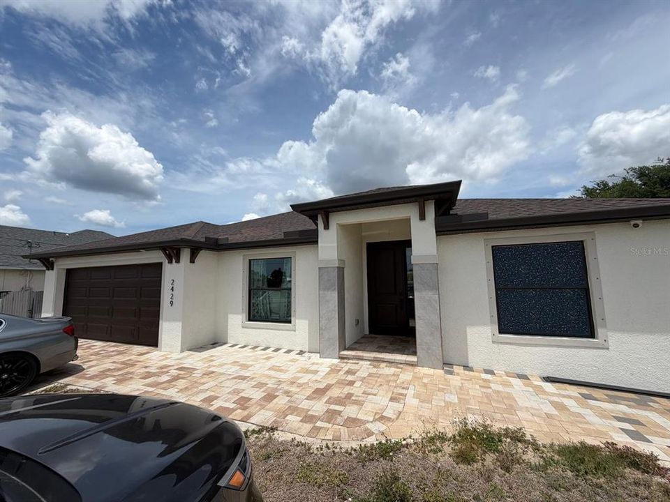 На продажу: $449,900 (4 спален, 2 ванн, 1793 Квадратных фут)
