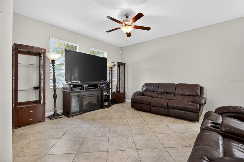Active With Contract: $415,000 (4 beds, 3 baths, 2023 Square Feet)