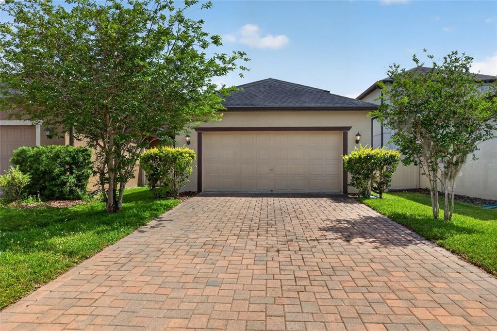 Active With Contract: $415,000 (4 beds, 3 baths, 2023 Square Feet)