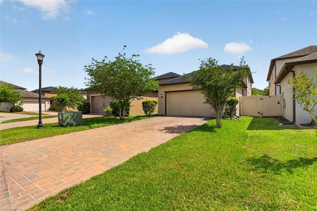 Active With Contract: $415,000 (4 beds, 3 baths, 2023 Square Feet)