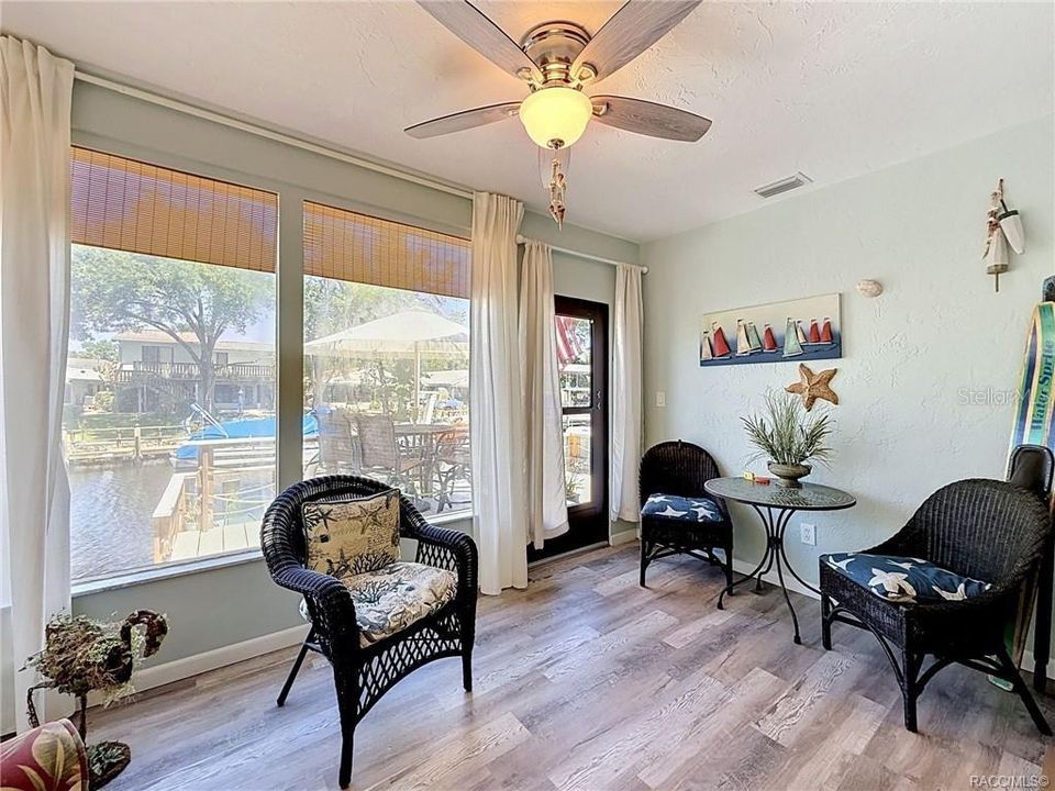 For Sale: $490,000 (2 beds, 2 baths, 1362 Square Feet)