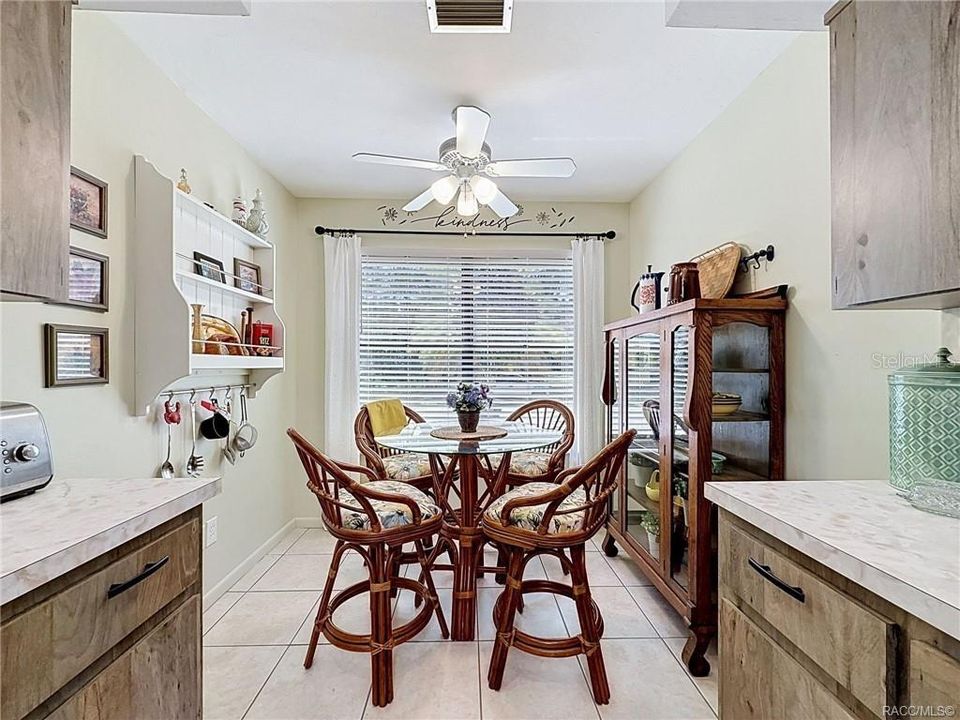 For Sale: $490,000 (2 beds, 2 baths, 1362 Square Feet)