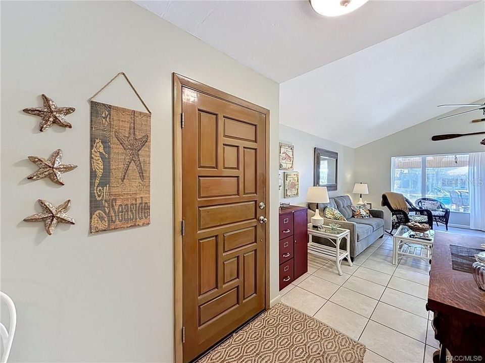 For Sale: $490,000 (2 beds, 2 baths, 1362 Square Feet)
