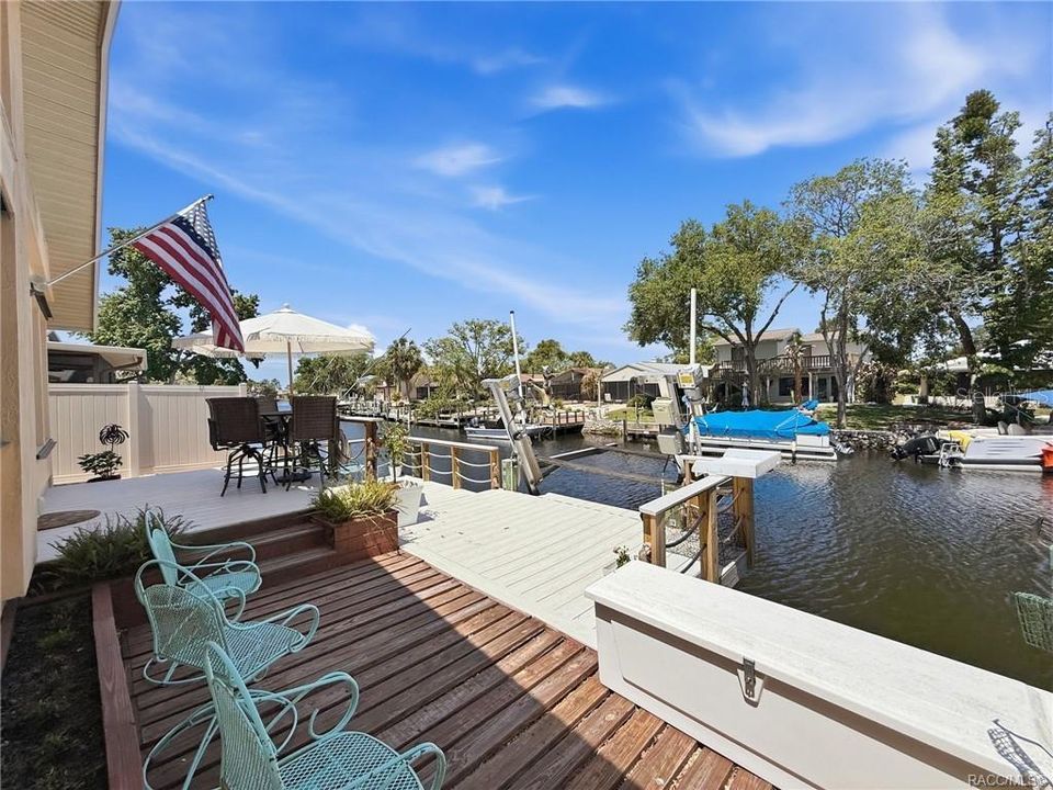 For Sale: $490,000 (2 beds, 2 baths, 1362 Square Feet)