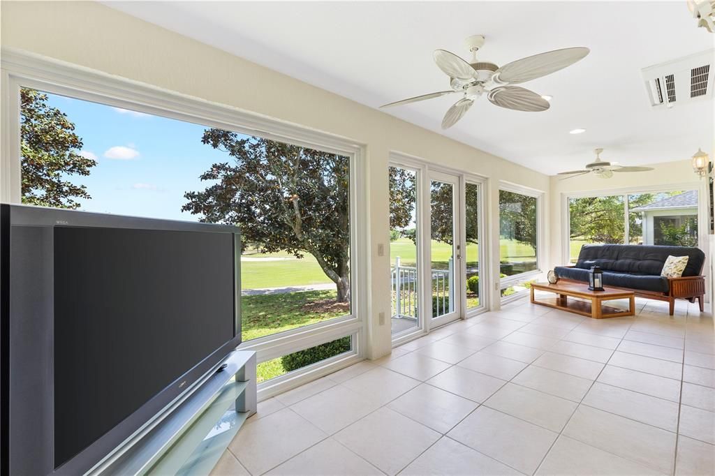 For Sale: $569,000 (3 beds, 2 baths, 1929 Square Feet)