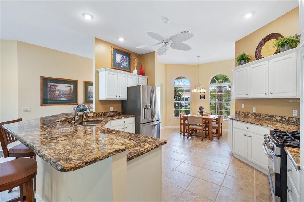 For Sale: $569,000 (3 beds, 2 baths, 1929 Square Feet)