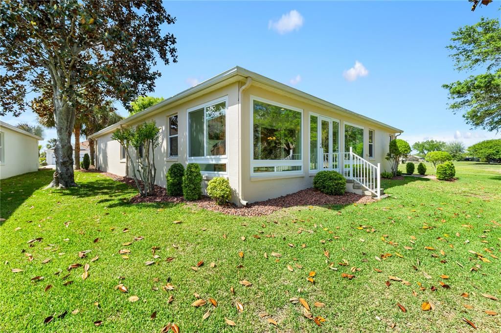 For Sale: $569,000 (3 beds, 2 baths, 1929 Square Feet)
