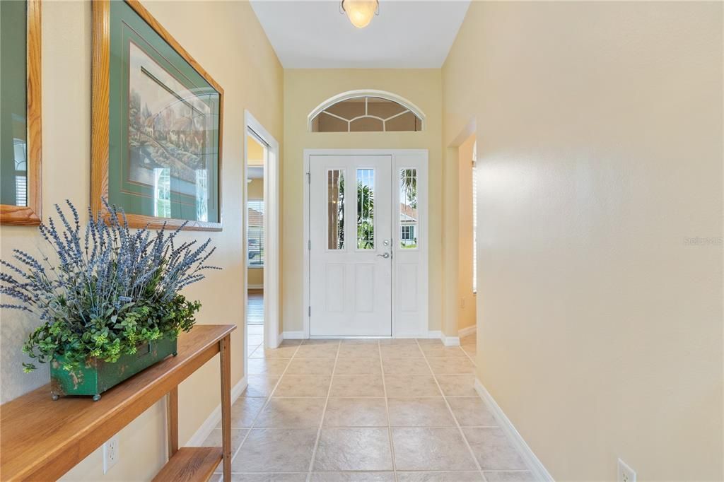 For Sale: $569,000 (3 beds, 2 baths, 1929 Square Feet)