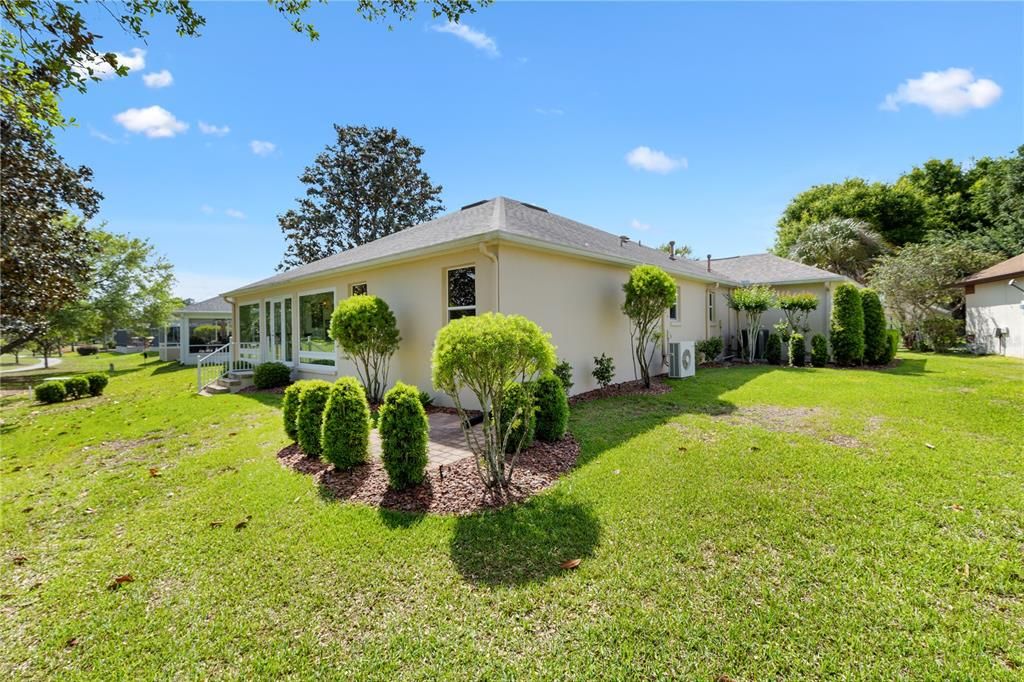 For Sale: $569,000 (3 beds, 2 baths, 1929 Square Feet)