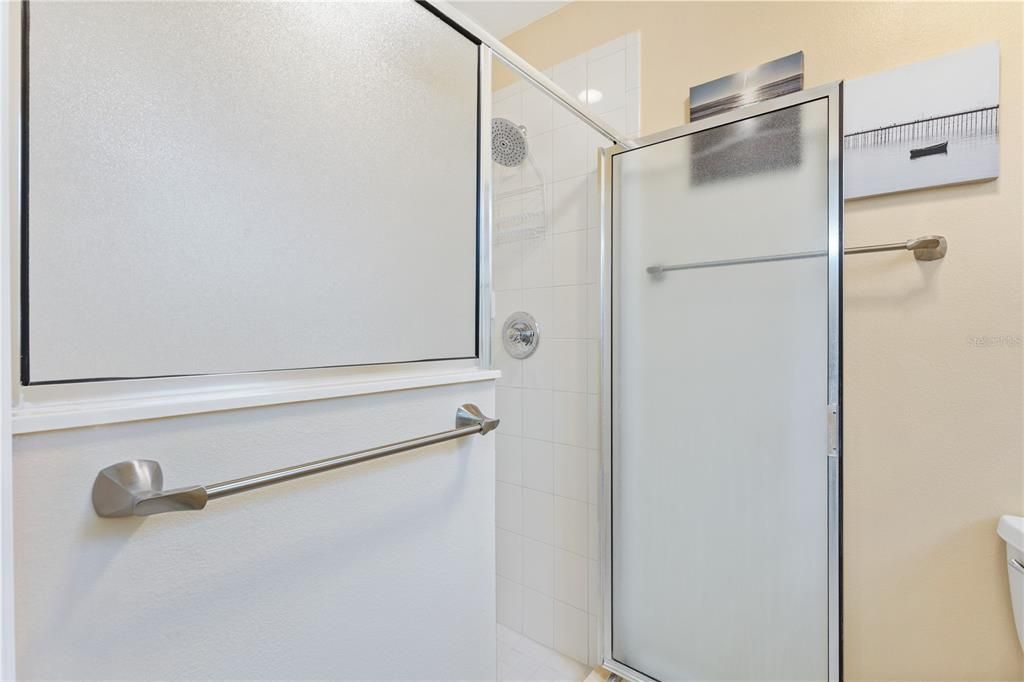 For Sale: $569,000 (3 beds, 2 baths, 1929 Square Feet)