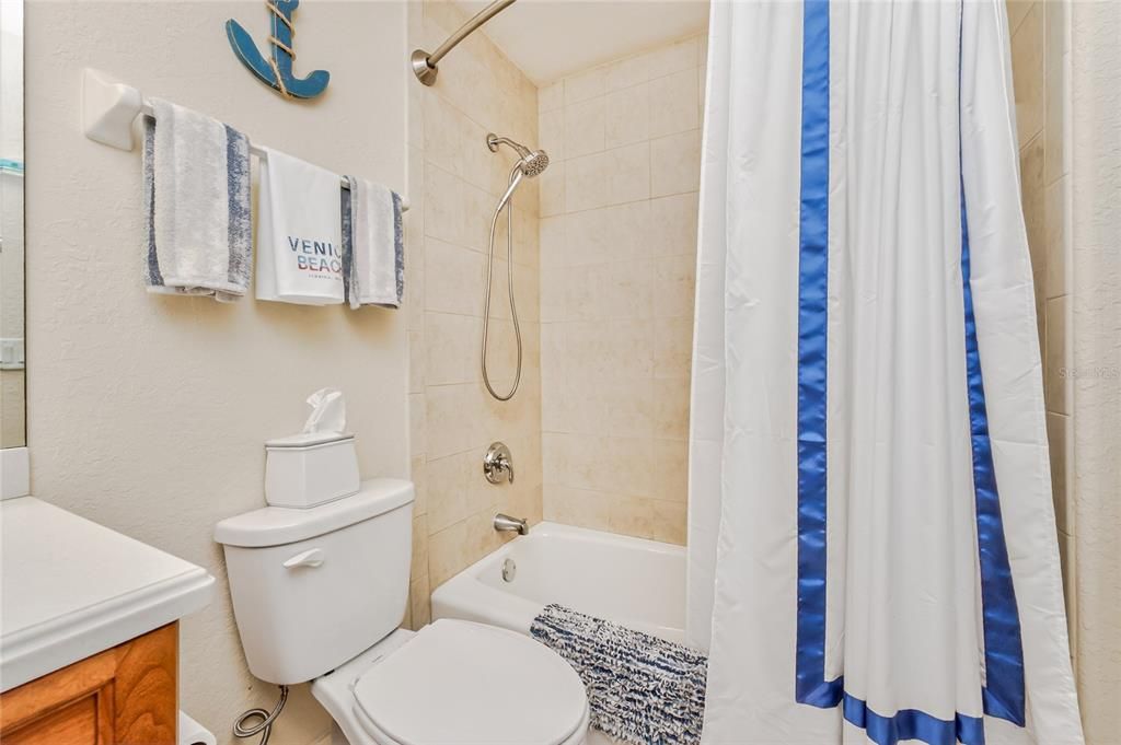 En Venta: $679,000 (2 camas, 2 baños, 1705 Pies cuadrados)