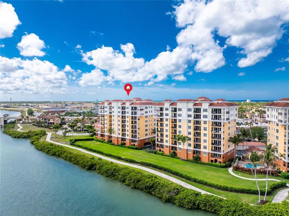 En Venta: $679,000 (2 camas, 2 baños, 1705 Pies cuadrados)