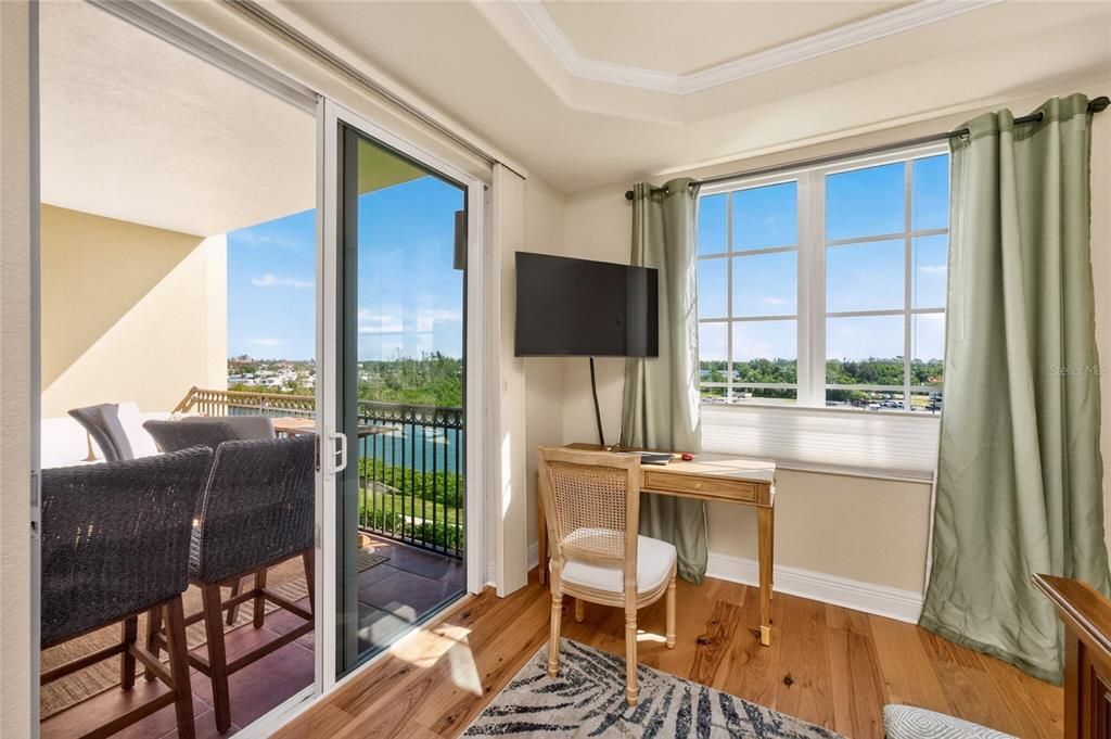 En Venta: $679,000 (2 camas, 2 baños, 1705 Pies cuadrados)