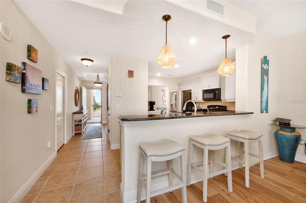 En Venta: $679,000 (2 camas, 2 baños, 1705 Pies cuadrados)