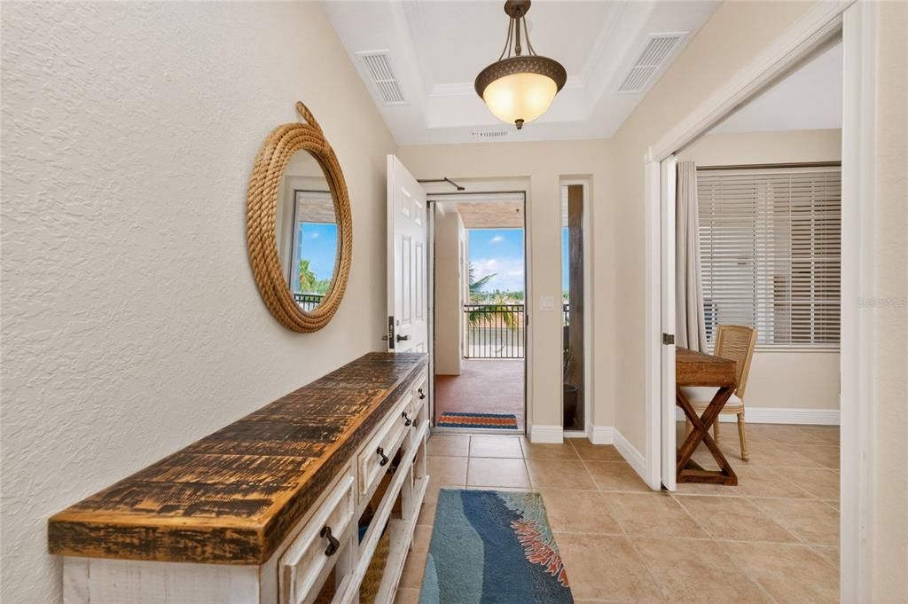 En Venta: $679,000 (2 camas, 2 baños, 1705 Pies cuadrados)