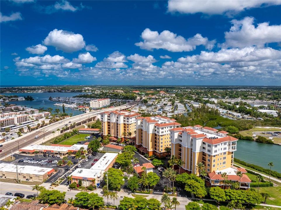 En Venta: $679,000 (2 camas, 2 baños, 1705 Pies cuadrados)