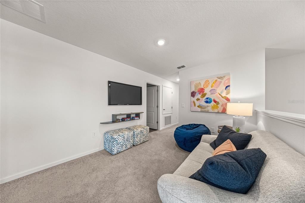 Active With Contract: $231,990 (3 beds, 2 baths, 1765 Square Feet)