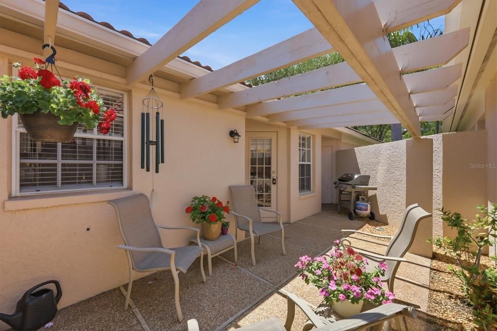 Activo con contrato: $488,000 (3 camas, 2 baños, 1963 Pies cuadrados)